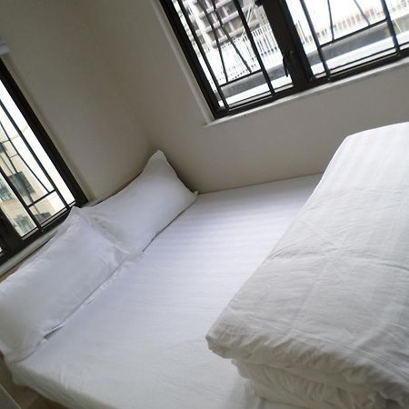 Sunrise Royal - Boutique Hostel Цзюлун Экстерьер фото